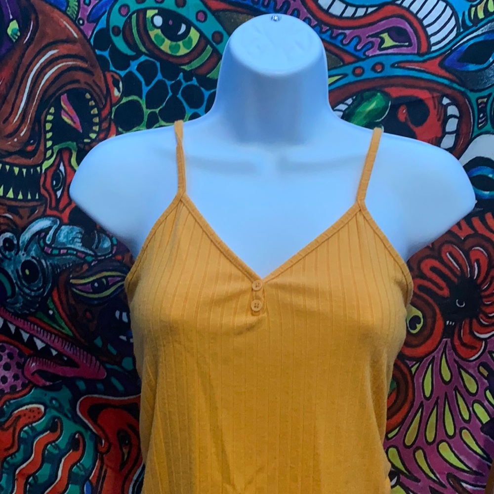 Junior’s Forever 21 tank top